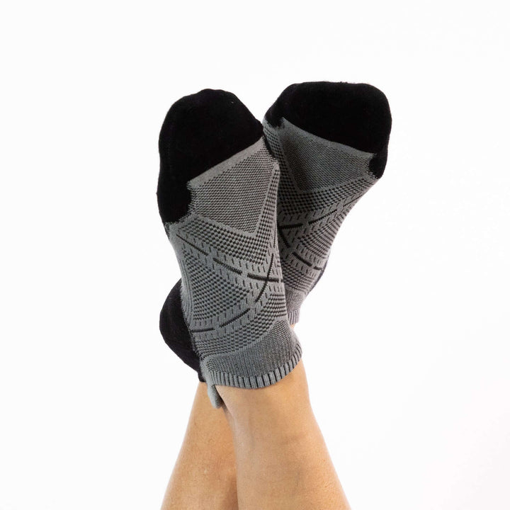 Faceplant Bamboo Ankle Socks - Earl Grey/Black
